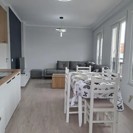 Modern Apartament In Capital City Two Bedrooms Apartmán